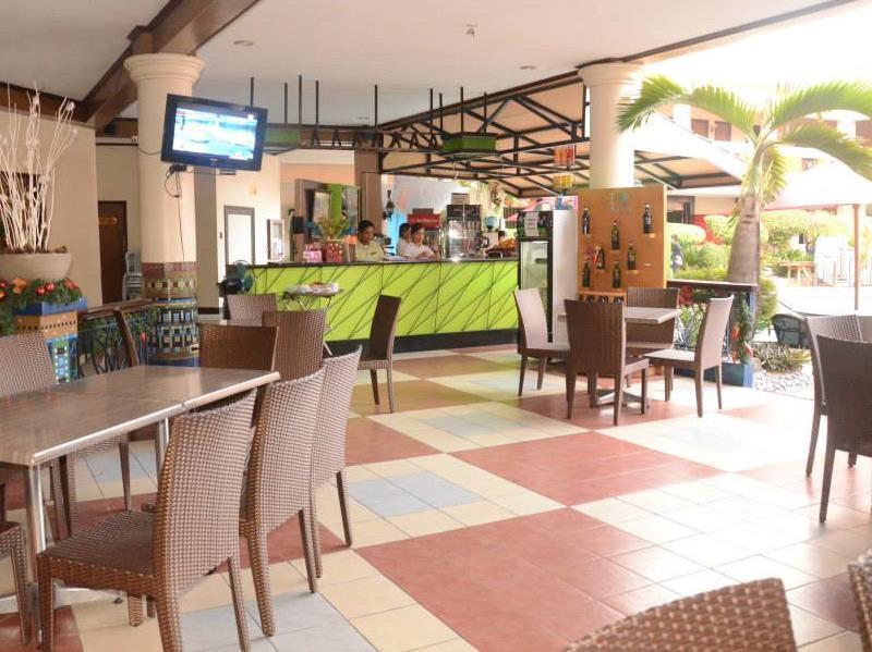 La Maja Rica Hotel Tarlac City Eksteriør billede