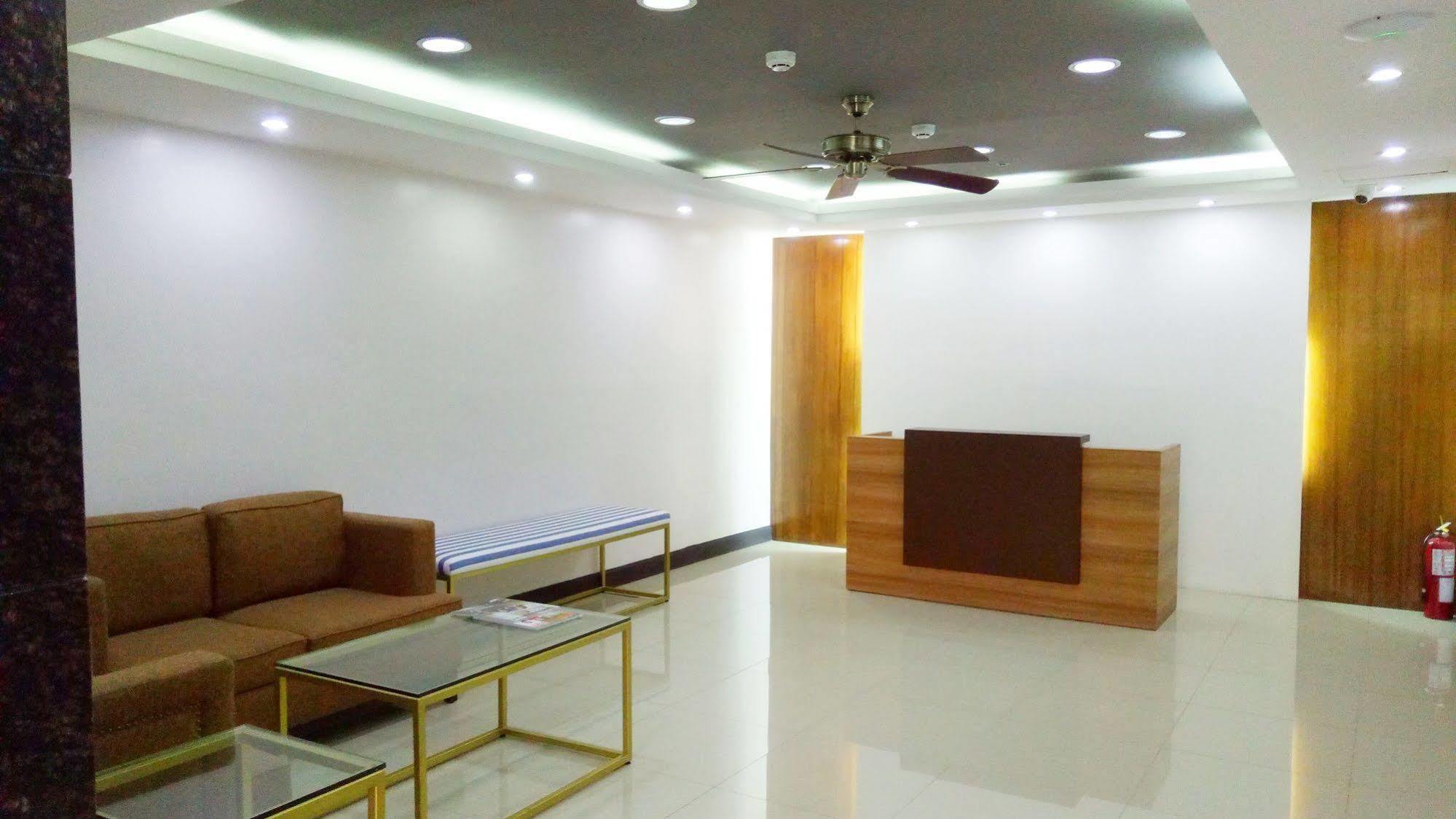 La Maja Rica Hotel Tarlac City Eksteriør billede