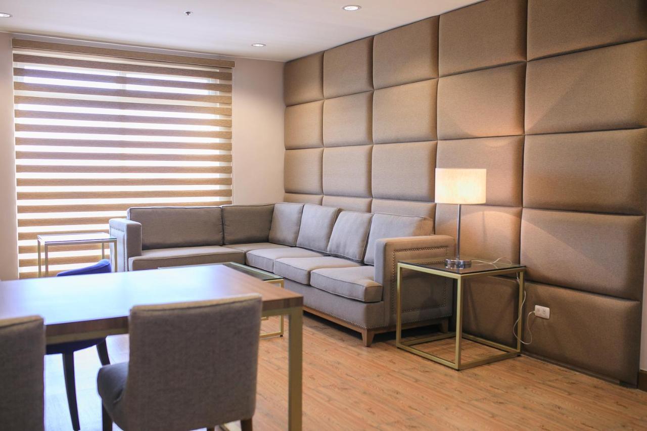 La Maja Rica Hotel Tarlac City Eksteriør billede