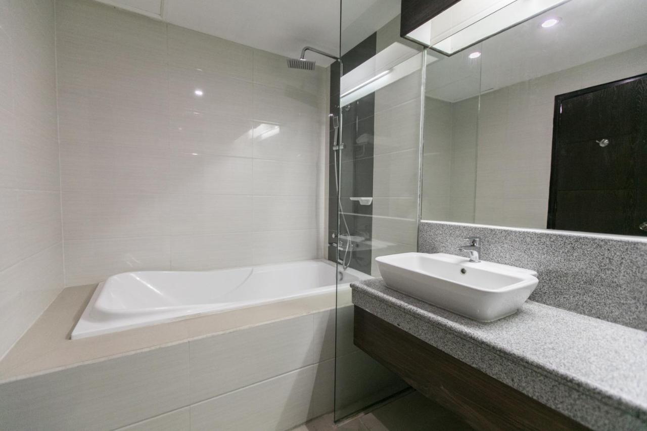 La Maja Rica Hotel Tarlac City Eksteriør billede