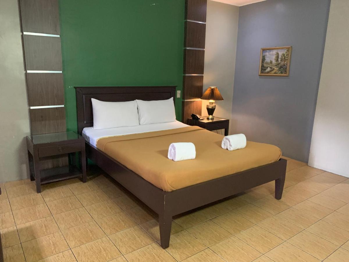 La Maja Rica Hotel Tarlac City Eksteriør billede