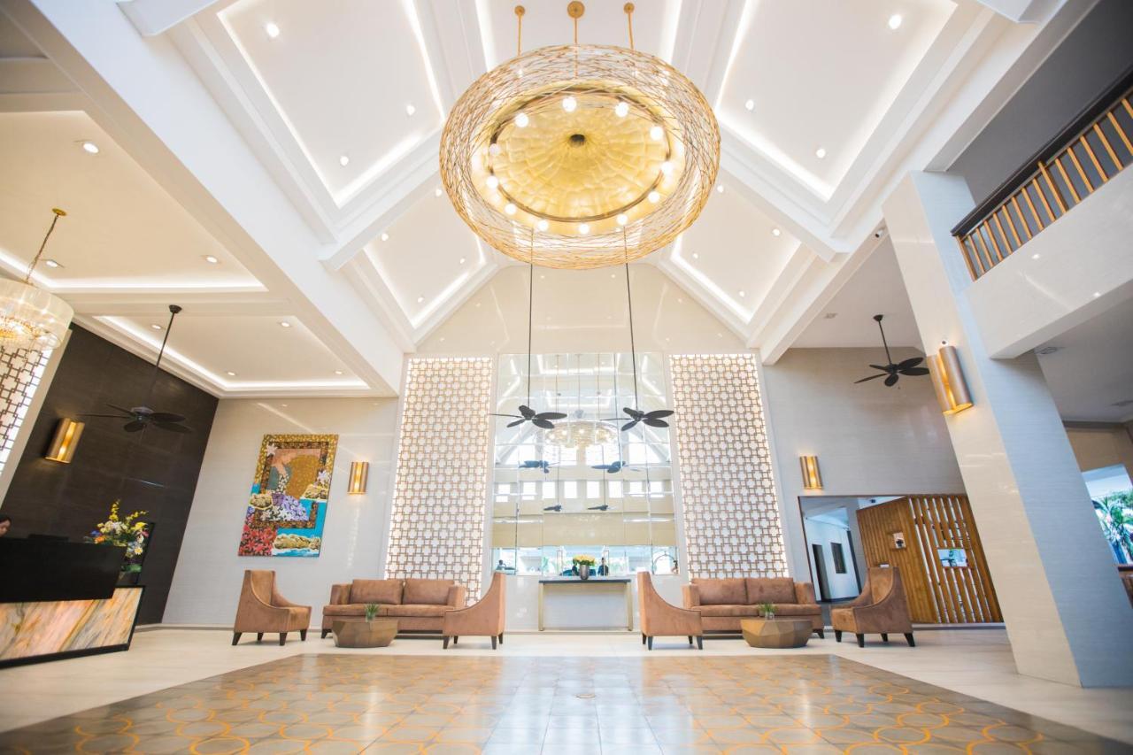 La Maja Rica Hotel Tarlac City Eksteriør billede